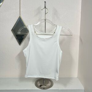 Round Neck Slim Fit Cropped Tank Top